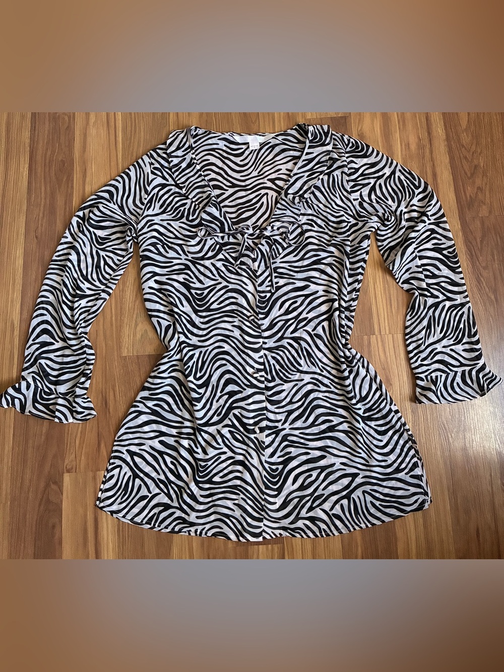 Victoria's Secret Zebra Print Sheer Chiffon Blouse Top Tie  Ruffle Cuff Size L